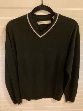 Perry Ellis Men’s Black V Neck Sweater. Size: L. Pre Owned